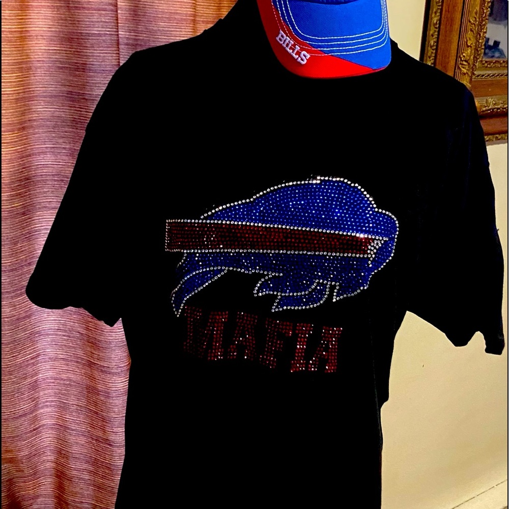 🏈✨✨Rhinestone BILLS MAFIA T-shirt NWOT✨✨🏈